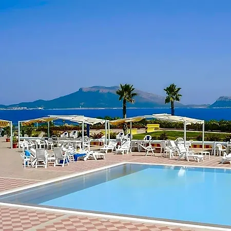 Hotiday Hotel 4*